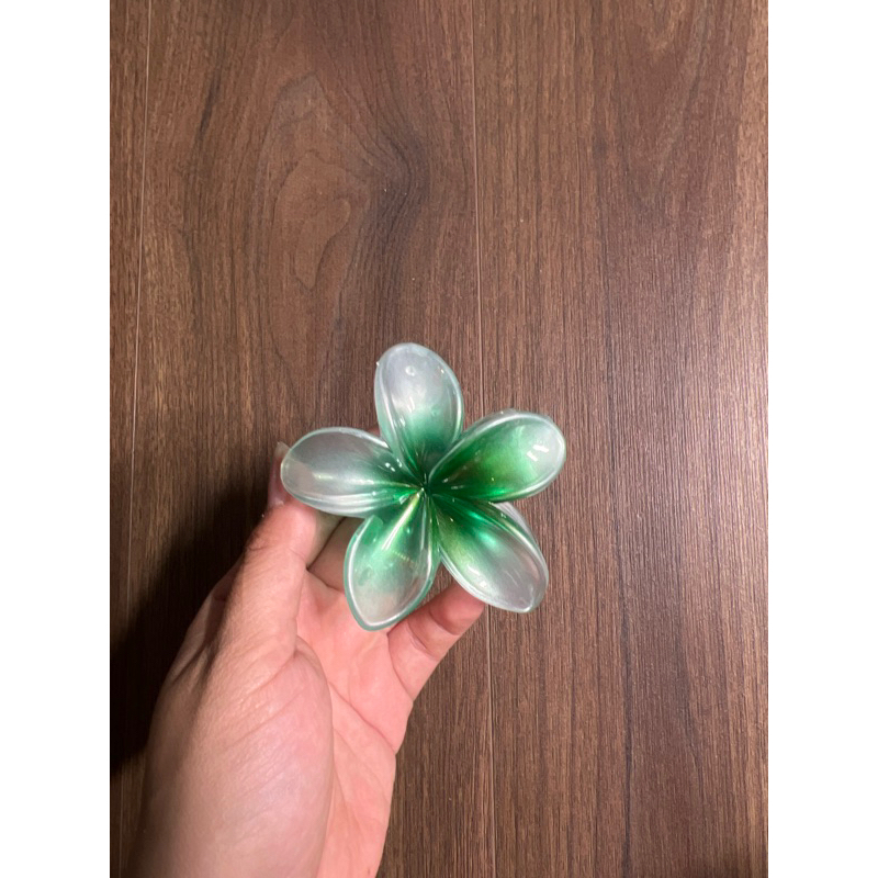 Kẹp Tóc Hoa Sứ 8cm Nhiều Màu Sắc Thích Hợp Đễ Đi Biển