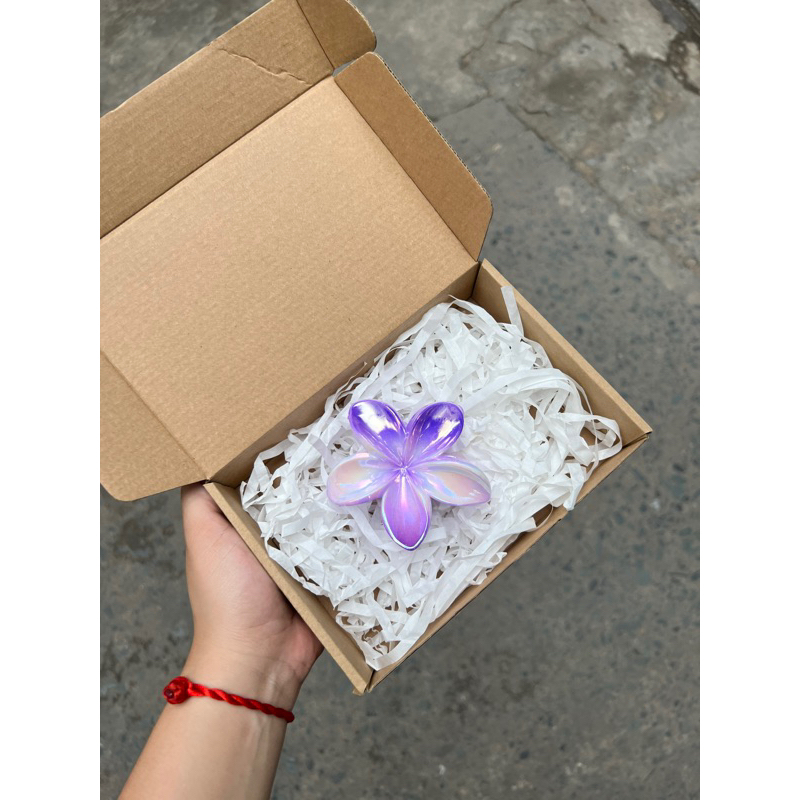 Kẹp Tóc Hoa Sứ 8cm Dành Cho Bạn Gái Thích Hợp Đễ Đi Biển Tặng Quà