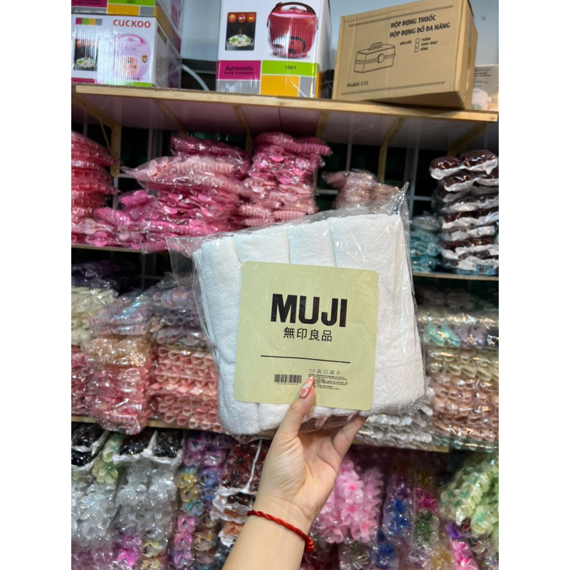 Set 4 Khăn Tắm Xuất Nhật Màu Trắng Lau Khô Nhanh Chóng Thấm Hút Cao Dễ Khô