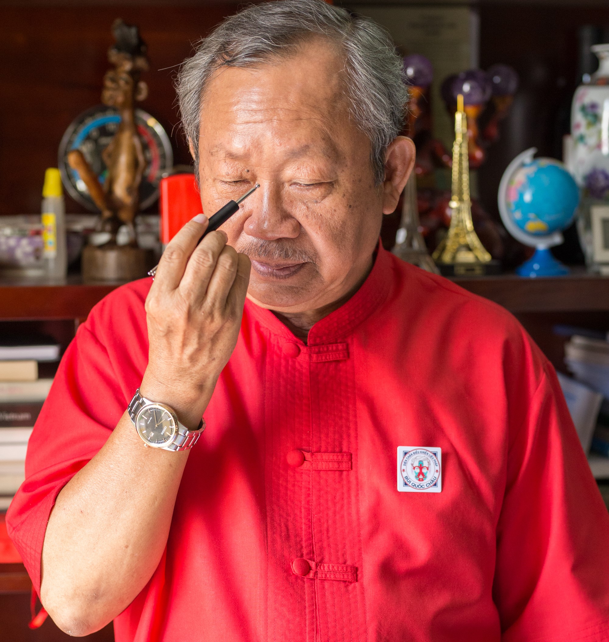 NGƯỜI CON ĐẤT VIỆT TRĂN TRỞ CHO MỘT TRƯỜNG PHÁI Y HỌC VIỆT -  VINATHERAPY