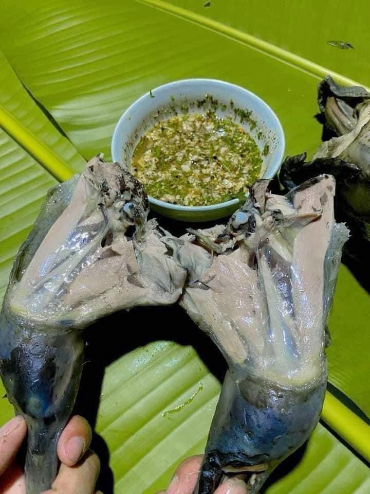 GÀ ĐEN H-MÔNG SIZE 1.1-1.3KG SAU THỊT