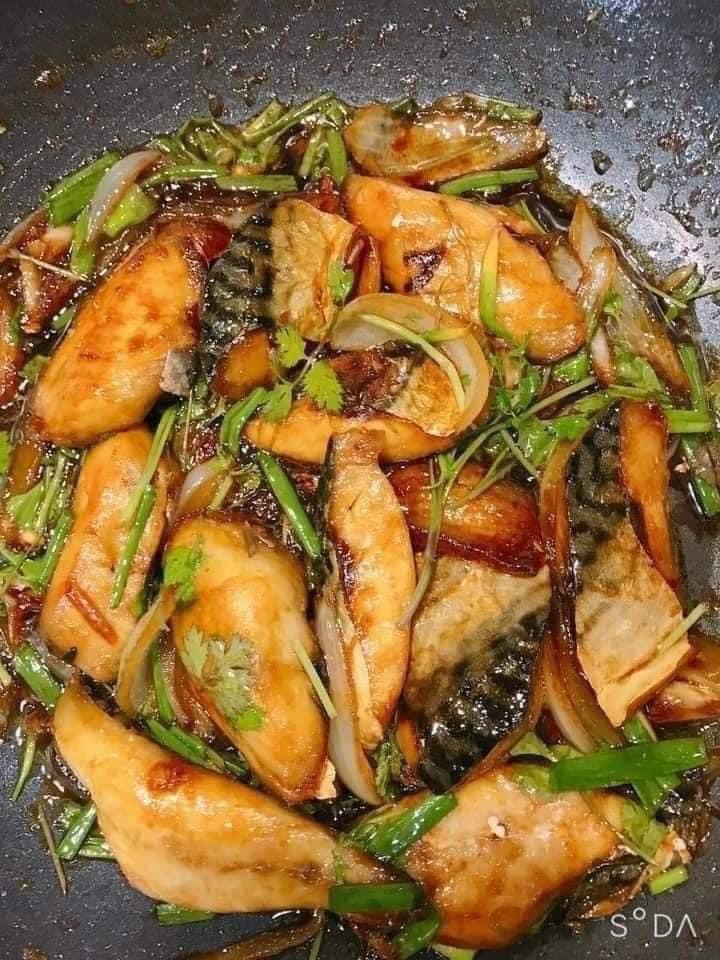 VỤN CÁ THU NHẬT