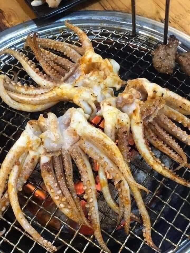 ĐẦU  RÂU MỰC NÉT 6