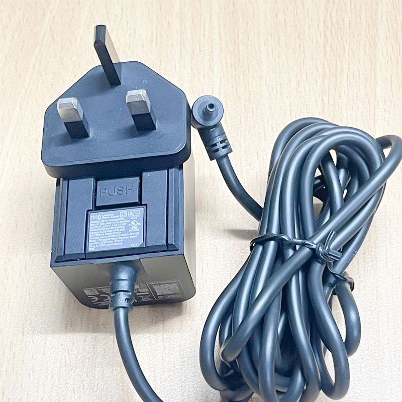 Adapter 5V 2.5A 12.5W E013-1A050250D5 Connector Size 3.5mm x 1.35mm For Ring Stick Up Cam Battery