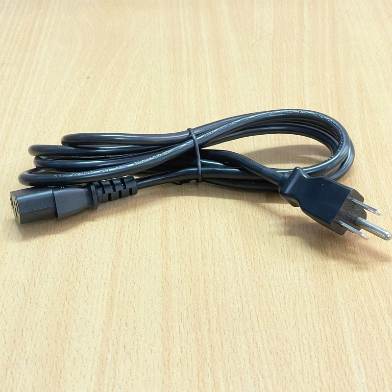 Dây Nguồn NEMA 5-15P 2 Chân Dẹt 1 Tròn to IEC 60320 C13 Power Cord SELF-MAN SM-001 SM-006 10A 125V 3x0.824mm²(18AWG) Dài 1.8M