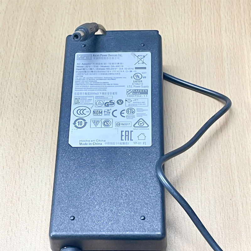Adapter 19V 4.74A 90W APD DA-90C19 Connector Size 5.5mm x 2.5mm For Intel® NUC