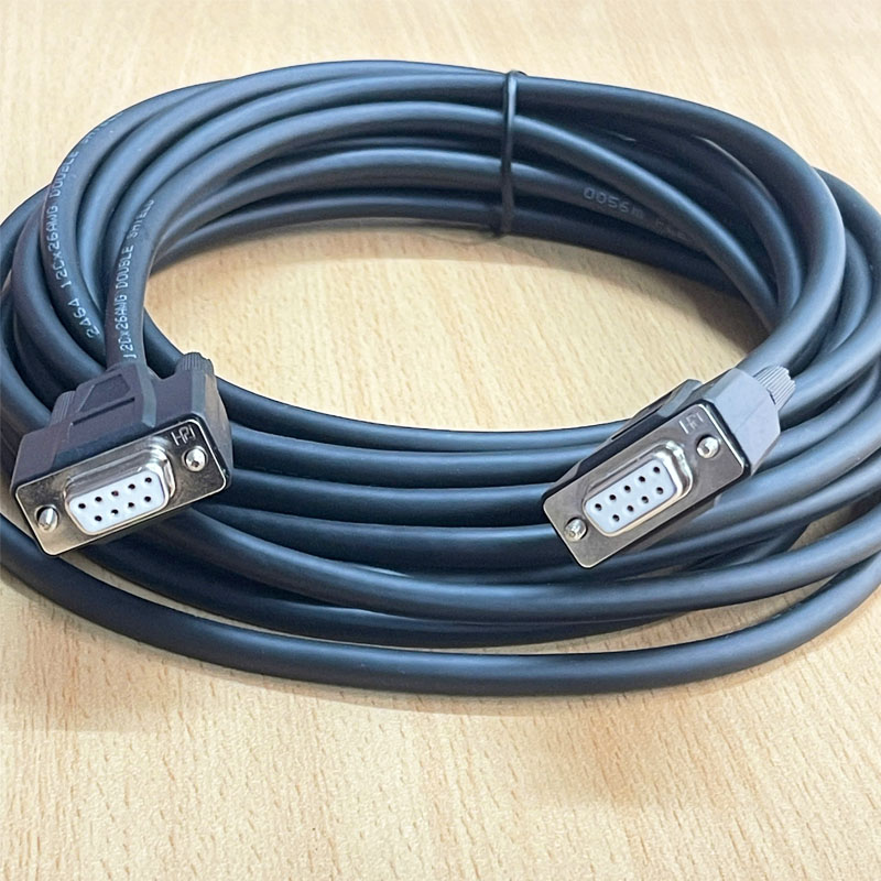 Cáp Lập Trình RS-232C Sanwa Supply KRS-403XF3K DB9 Female to Female Shielded Crossover Cable Black Length 3M