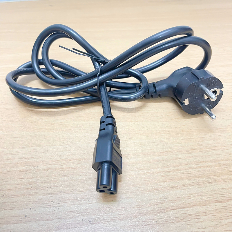 Dây nguồn I-SHENG SP-023 chuẩn 2 chân tròn sang C5  C5 2.5A 250V 3x0.75mm²