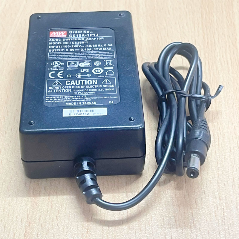 Chuyển Nguồn Adapter 5V 2.4A 12W MEAN WELL GS15A-1 Connector Size 5.5mm x 2.1mm
