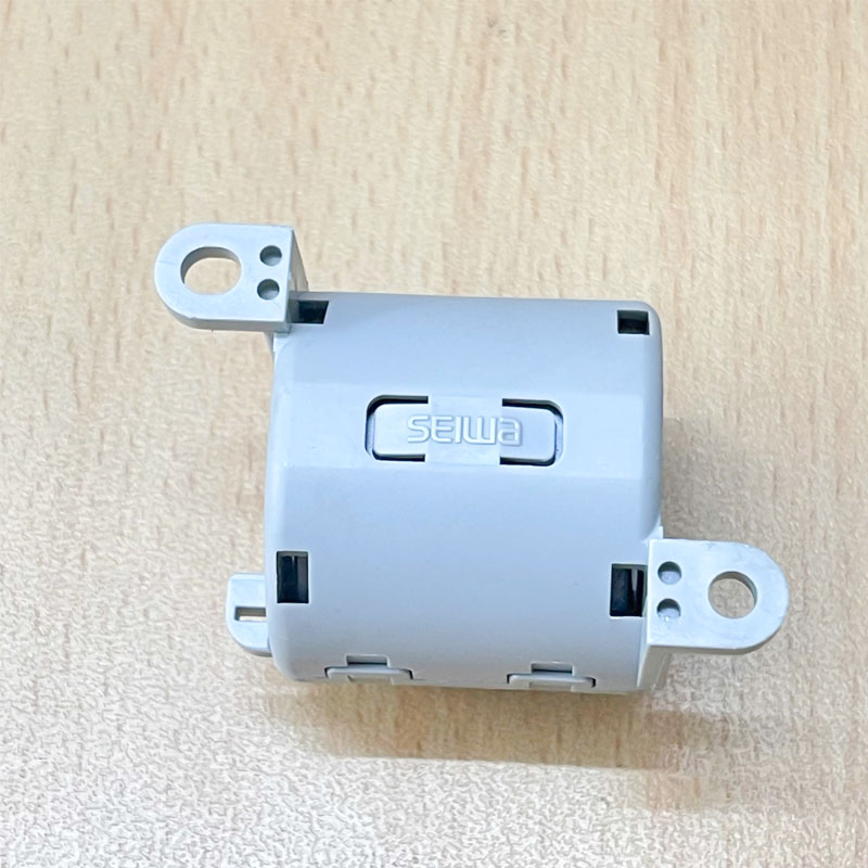 Cụ Khử Từ Lọc Nhiễu SEIWA E04SR401938 Cable Max OD 20mm Noise Suppressor EMI RFI Clip Choke