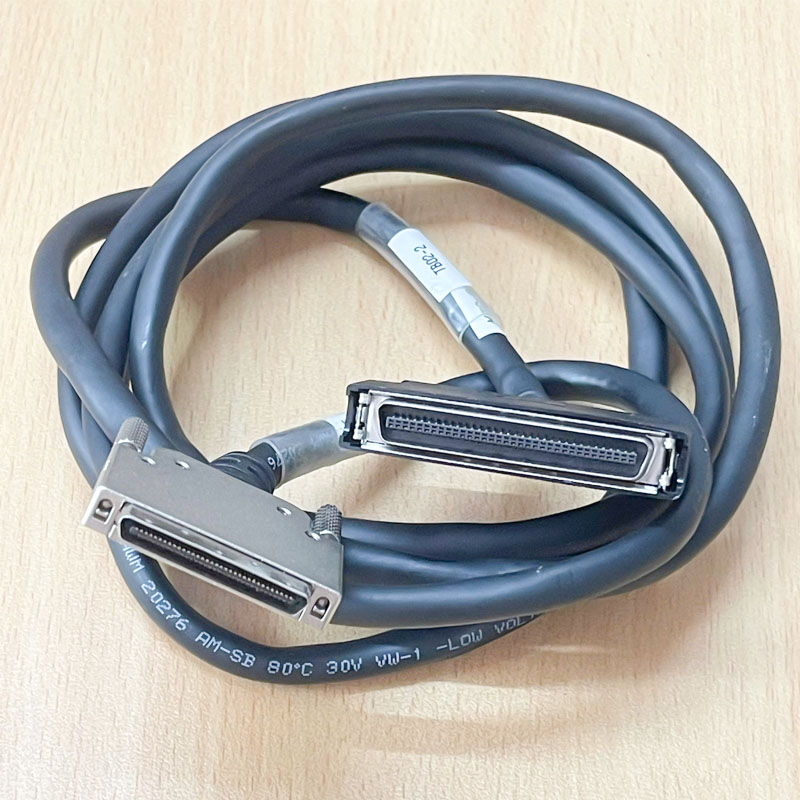 Cáp I/O MTC-68P-2M Dài 2M Cable   KWANGIL E150633 34P X 30AWG MDR 68 Pin Male to VHDCI 68 Pin Male For TERMINAL BLOCK