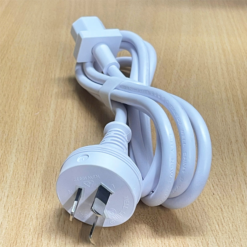 Dây Nguồn 3 Chân Chéo Tam Giác WELL SHIN WS-015 WS-002-15 Australia & China AC Power Cord GB2099 to C13 10A 250V 3Gx0.75mm² White Dài 1.8M