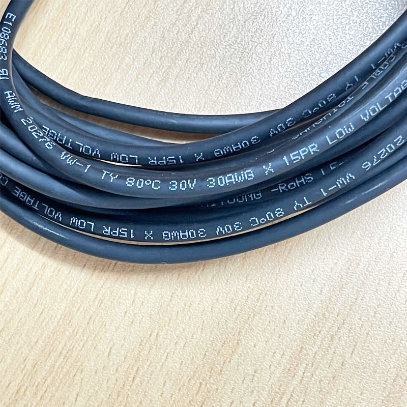 Cáp SCSI 68 Pin VHDCI Male to Slipter 2 MDR 50 Pin Male Shielded Dài 3.5M Cable E108683 30AWG X 15PR TAIYOUNG For AJINEXTEK ATX APC-EB36 TERMINAL BLOCK Dedicated Computer Connection, Possibly In An Industrial System or Special Peripheral Device.