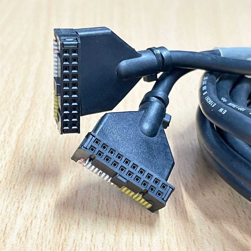 Cáp Điều Khiển YASKAWA JEPMC-W5410-20 (DI) Cable A6CON1 AMP 40 Pin Female to Slipter Y 2 IDC AT 20H 20 Pin Female Dài 2M For Servo Driver PLC Motinon Control Modules