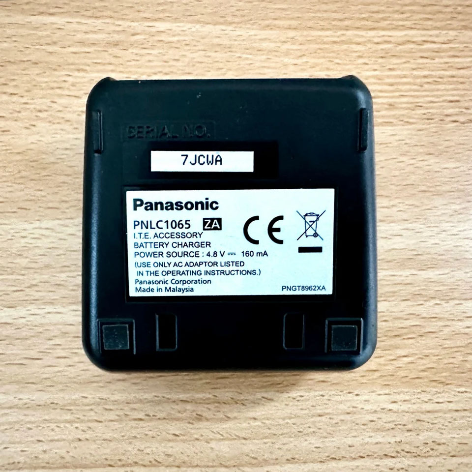 Bộ Chuyển Đổi Nguồn AC ONE 4.8V 160MA PNLV233AL Panasonic Connector Size Left OFFSET Modular 6P6C For Điện Thoại Không Dây Panasonic PNLC1065
