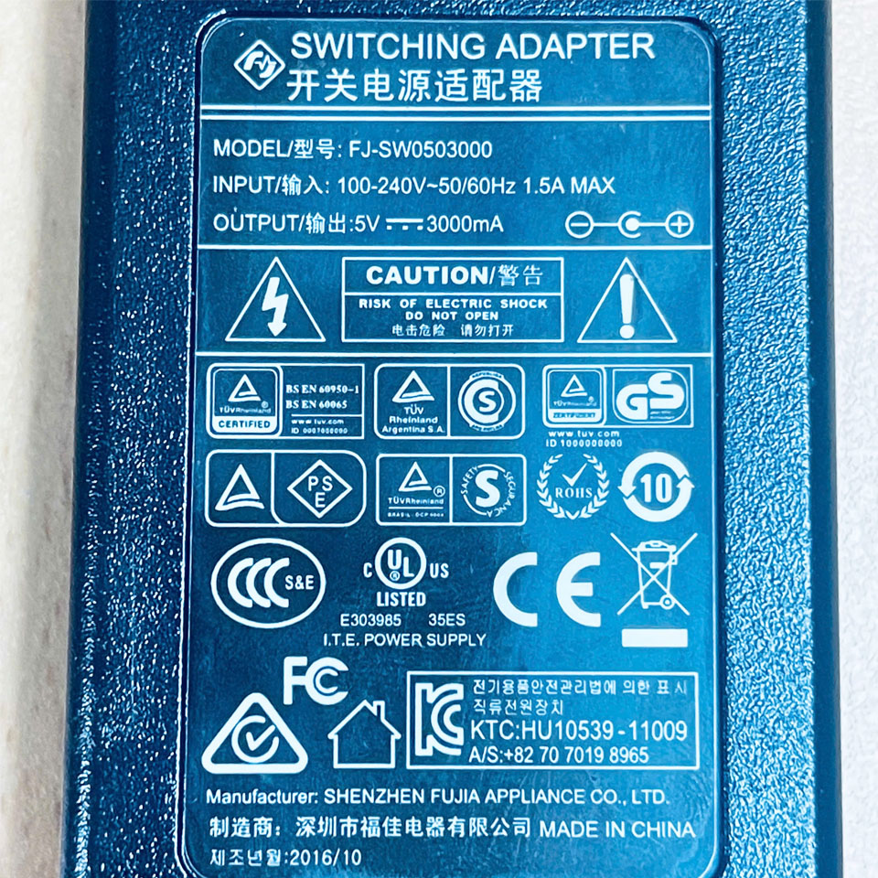 Adapter 5V 3A SHENZHEN FJ-SW0503000 IEC C14Connector Tip Size 5.5mm x 2.5mm