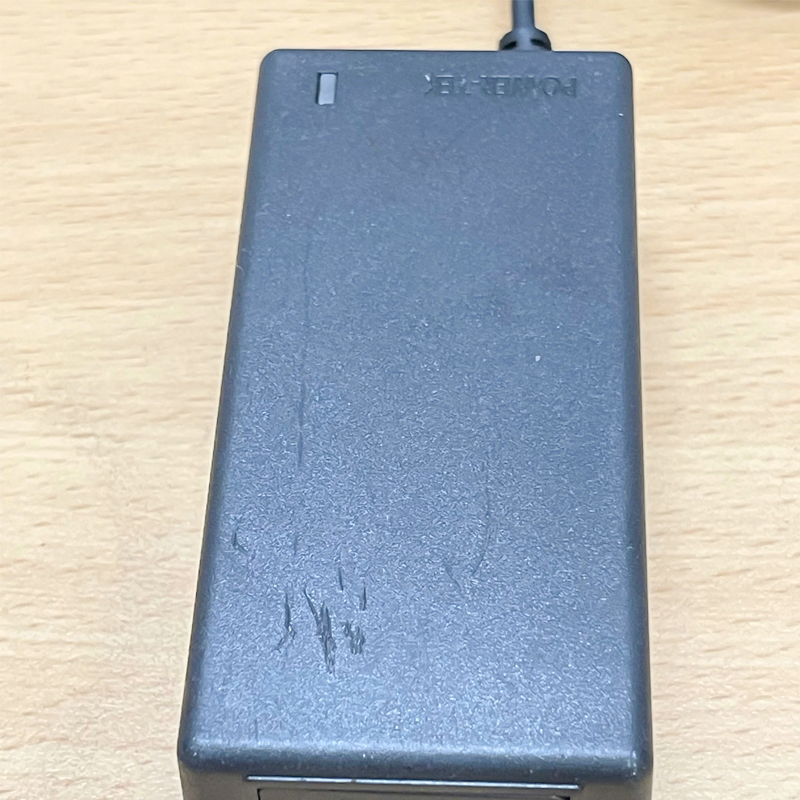 Chuyển nguồn Adapter 12V 3.5A Power Tech SW42-12003500-W  DC Size 5.5mm x 2.5mm