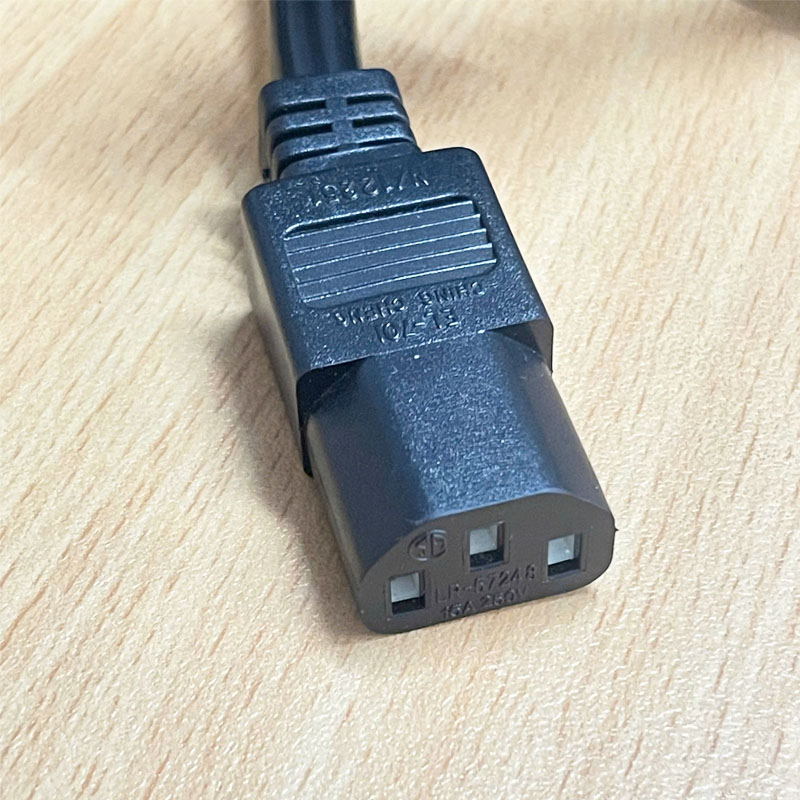 Dây Nguồn Thiết Bị Y Tế NEMA 5-15P to IEC 320 C13 15A 125V 14AWG 3x2.08mm² Length 2.5M