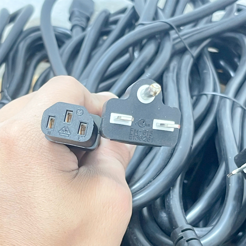 Dây Nguồn NEMA 6-15P to C13 AC Power Cord FM-615 E136261 15A 125V 14AWG 3x2.8mm Dài 4.5M