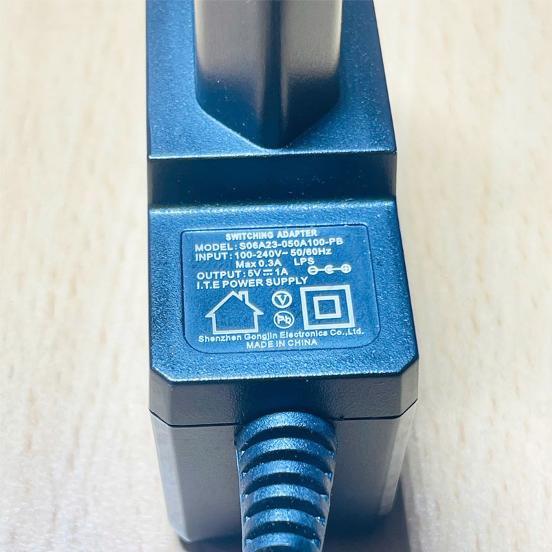 Adapter 5V 1A SHENZHEN Connector Size 5.5mm x 2.5mm