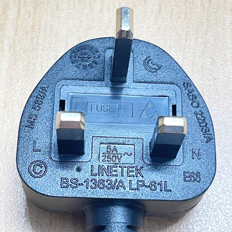 Dây Nguồn LINETEK BS-1363/A LP-61 UK Plug BS 1363 to IEC 320 C5 Power Cord LS-15 5A/2.5A 250V 3x0.75mm² Dài 1.8M