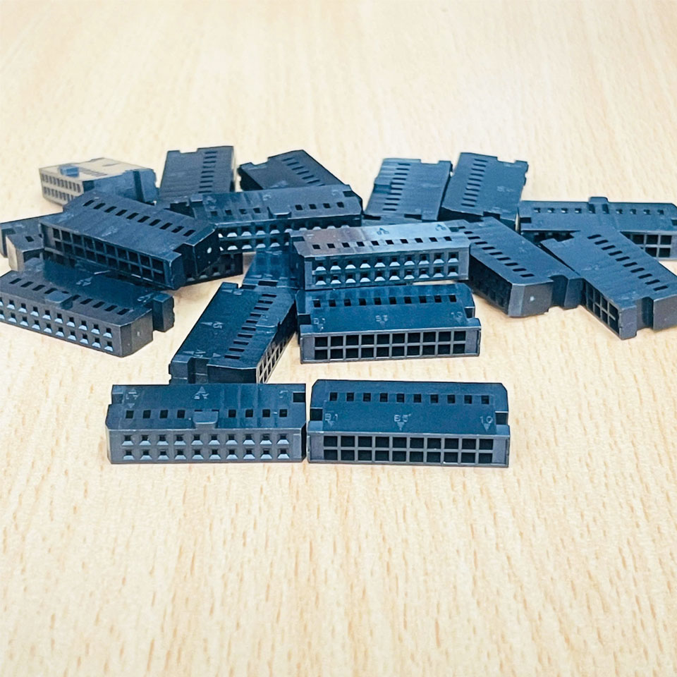Đầu Jack  HIF3BA-20D-2.54C(63) Hirose 20 Way IDC Female Connector Socket 20 Position Rectangular Housing Connector Socket Black 0.100" 2.54mm Pitch