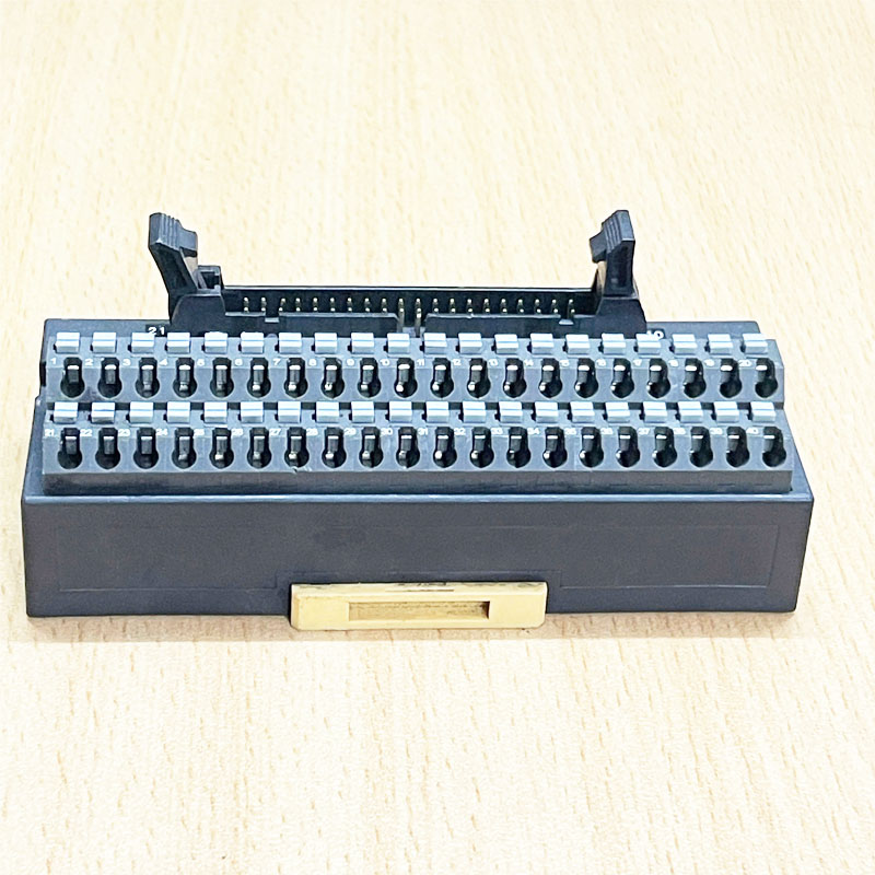 Cầu Đấu Siron 22A01030-10000 IDC 40 Pin Interface Terminal Block Module T007