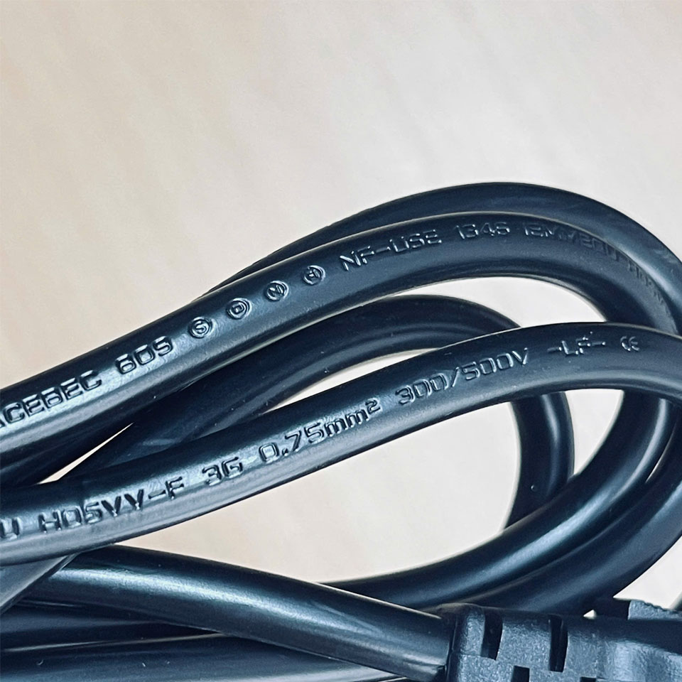 Dây Nguồn I-SHENG SP-023 IS-034 Chuẩn 2 Chân Đầu Tròn AC Power Cord Schuko CEE7 Euro Plug to C5 2.5A 250V Tiết Diện Dây Dẫn 3x0.75mm² Dài 1.8M
