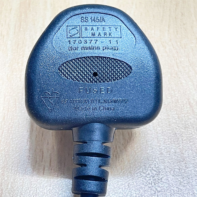 Dây Nguồn LINETEK BS-1363/A LP-61 UK Plug BS 1363 to IEC 320 C5 Power Cord LS-15 5A/2.5A 250V 3x0.75mm² Dài 1.8M