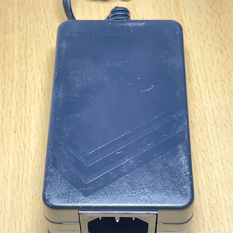 Chuyển nguồn Adapter PHILIPS 5V 3A UP01411050 Chân cắm DC Size 5.5mm x 2.1mm