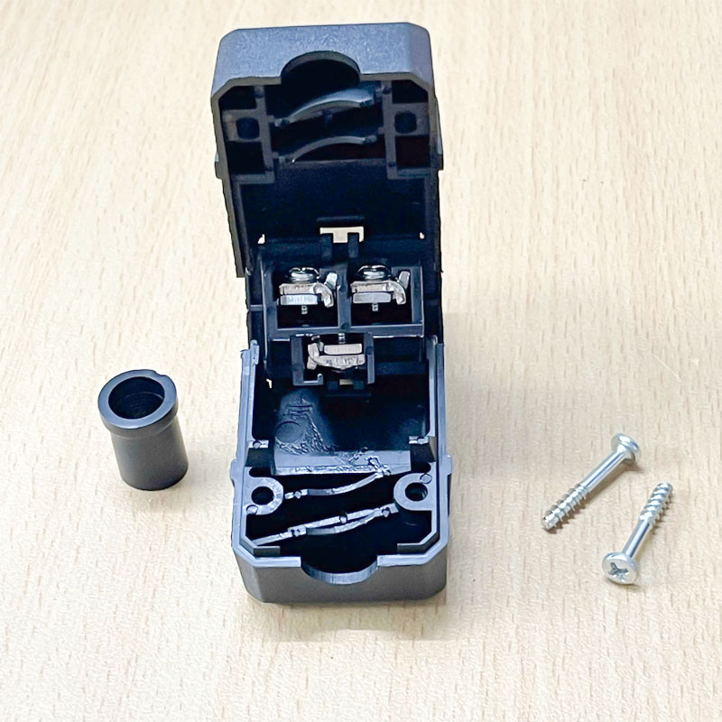 Đầu nối nguồn IEC320 C20 JIN HONG DA 16A 250V SS-810 IEC 320 C20 Male Plug Power Cable AC Power Connector 16A 250V