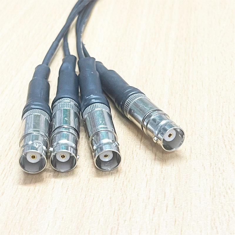Cáp chuyển đổi tín hiệu DVI-I 24+5 to RGBHV 4BNC Female Length 0.5M dùng cho kết nối của hệ thống kiểm soát xe ra vào.