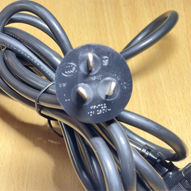 Dây nguồn Chuẩn 3 Chân Chéo Tam Giác AC Power Cord GB2099 to C13 Vuông Góc Chữ L KAWASAKI KP-722 KS-31AY 10A 250V 3x1.0mm Dài 3M