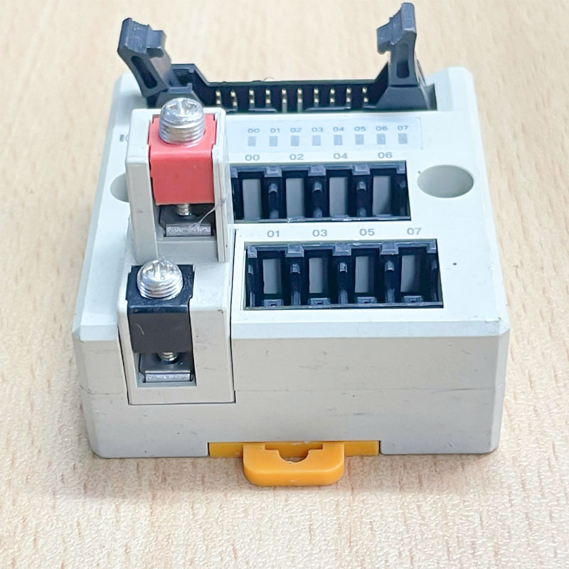 Cầu Đấu SAMWON ACT IOLINK MC-08NL-3 IDC 50 Pin Interface Terminal Block & 3M mini clip.
