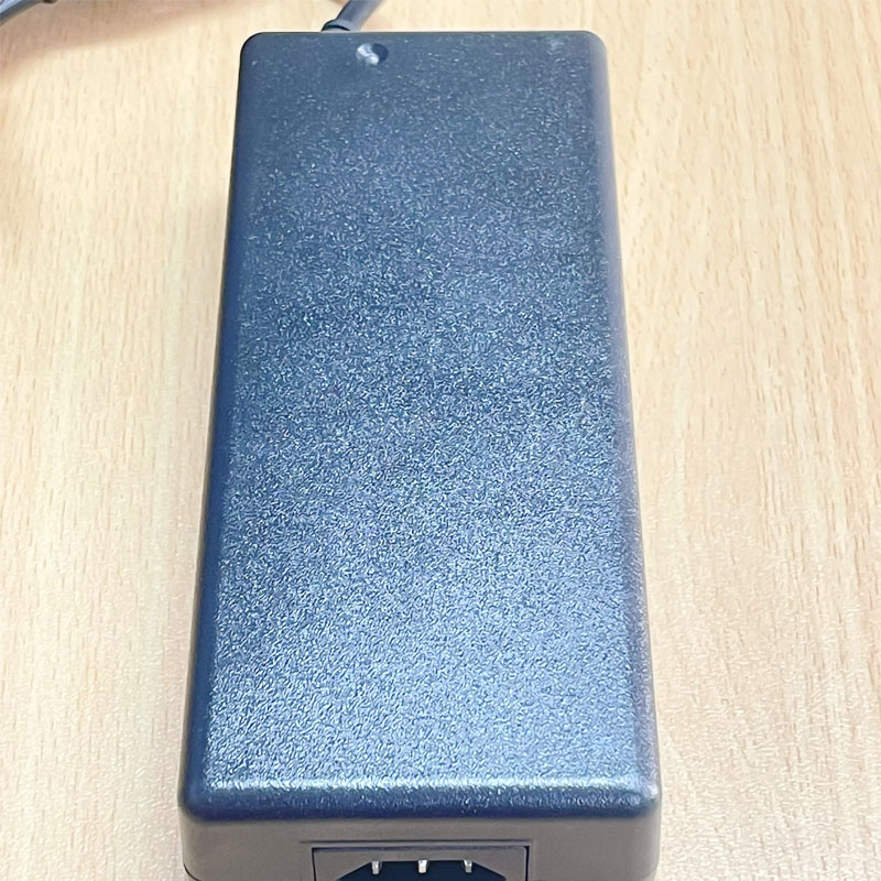 Adapter 12V 10A 120W AUTOCOS YHY-12010000 Connector Size 5.5mm x 2.1mm
