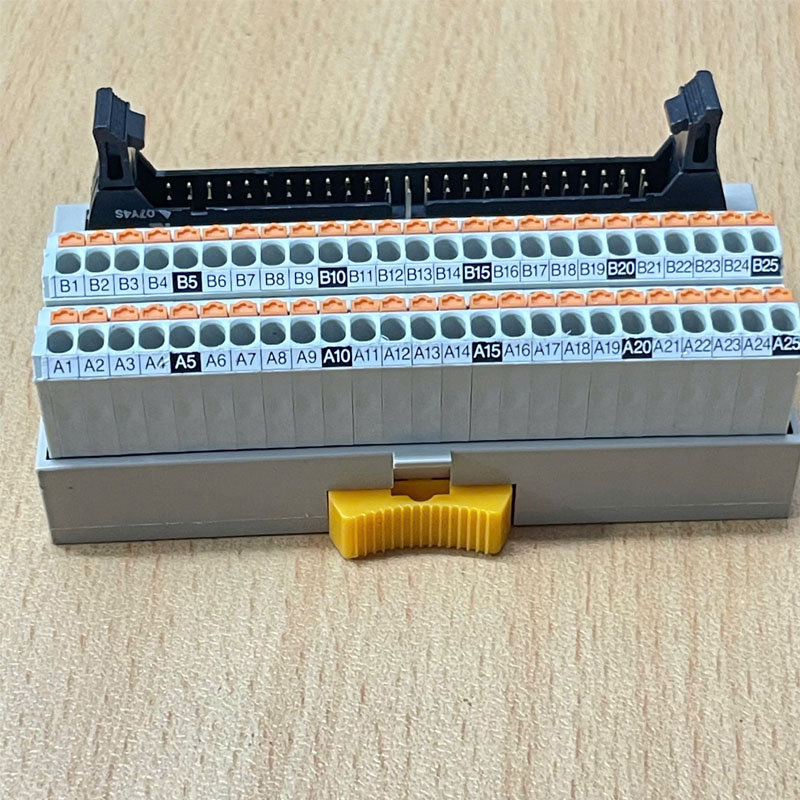 Cầu Đấu Original TOYOGIKEN PCX-1T50 IDC 50 Pin Terminal Block