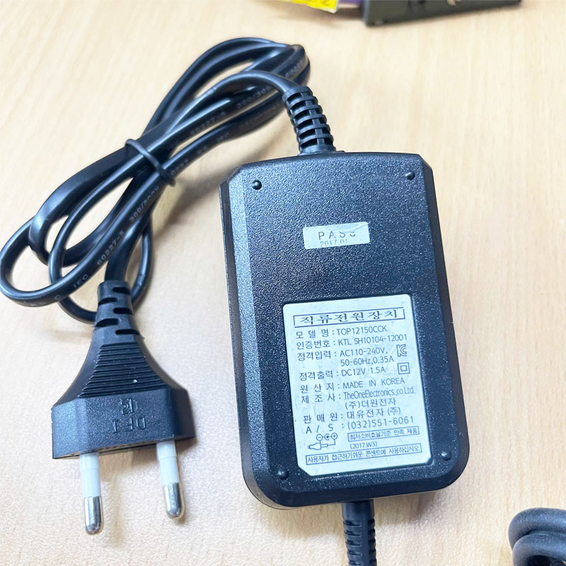 Adapter 12V 1.A MV-DSA-12PFG-2101-3M Connector Size Hirose HR10A-7P-6S(73) 6 Pin Female Dài 3M Dùng cho Camera công nghiệp Basler