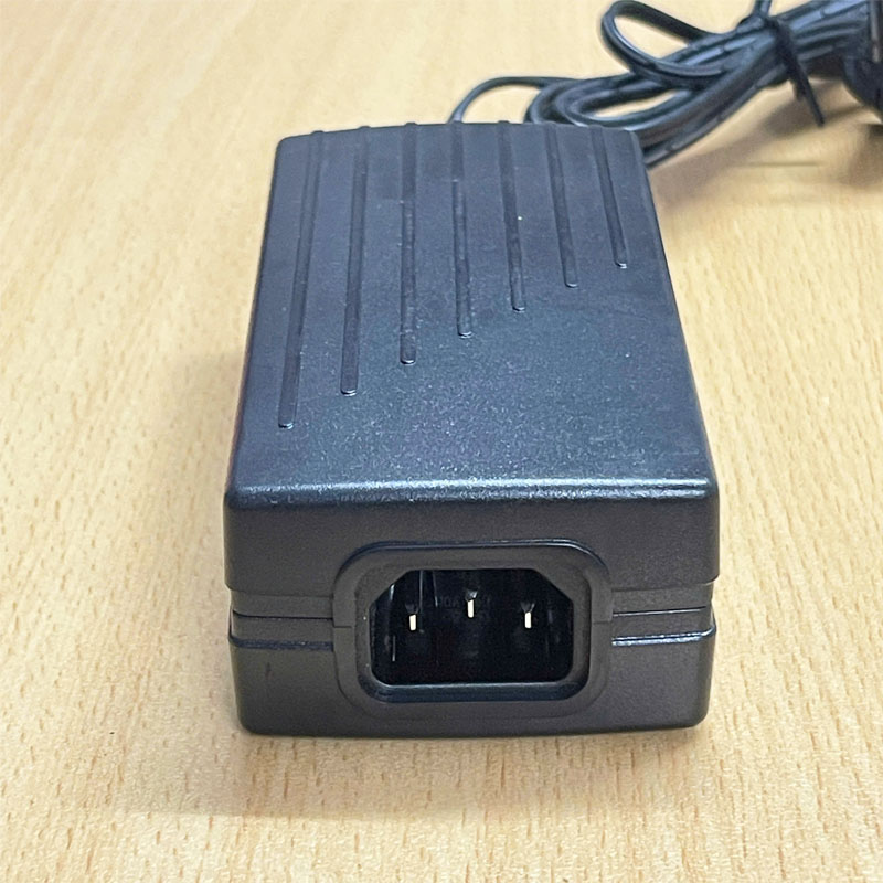 Adapter 5V 2A SYMBOL 50-14000-058 Chân Cắm Thiết Bị DC ⊕ ────(●──── ⊖ Connector Size 3.5mm x 1.35mm For Motorola Symbol BlueTooth STB4278 Cradle Sync Charger LS4278 Barcode Scanner