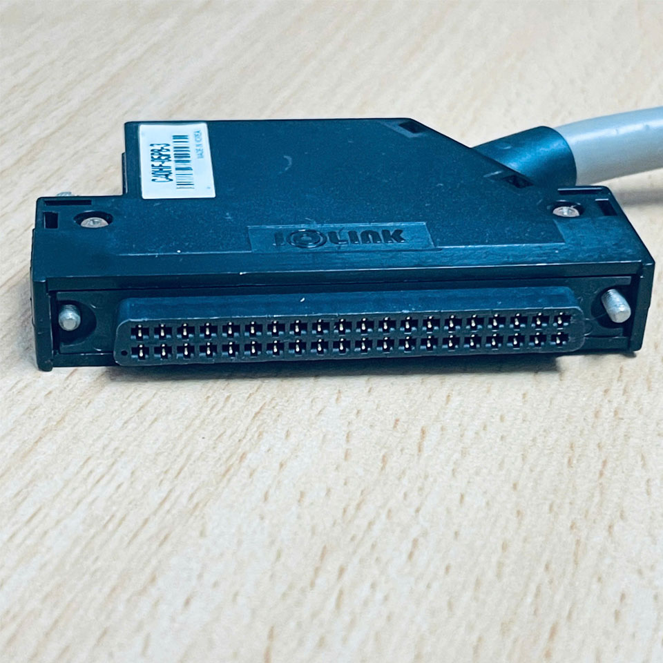 Cáp SAMWOM IO-LINK C40HF-05PB-3 Dài 0.5M PLC Connection I/O Cable A6CON4 40 Pin to IDC 40 Pin For PLC Mitsubishi Q Series