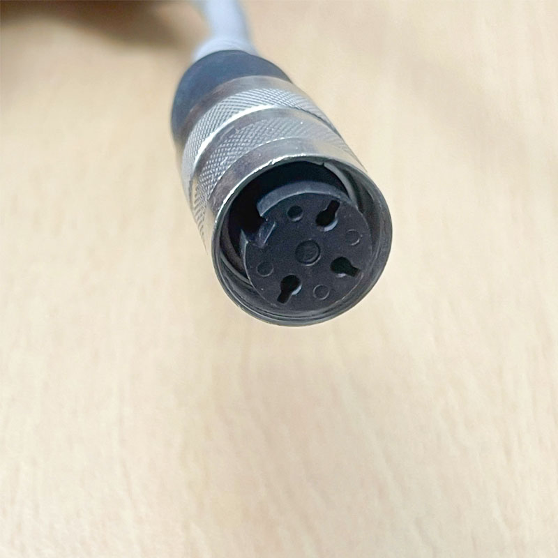 Cáp CBL-RINGGER-1 AMPHENOL TUCHEL T 3361 010 Circular Connector C091 Cable M16 3 Pin A-Code Male to Female Dài 0.4M For industrial and telecommunications applications.
