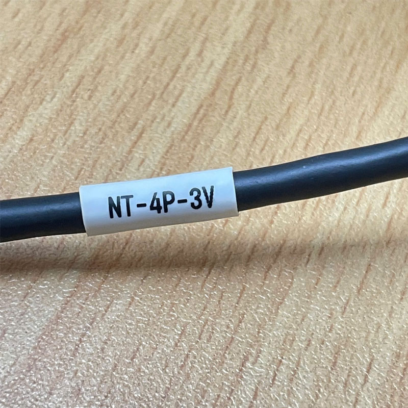 Cáp Connector Hirose HR10A-7P-4P(73) 4 Pin NT-4P-3V Male to HD DB15 VGA Female Dài 3M