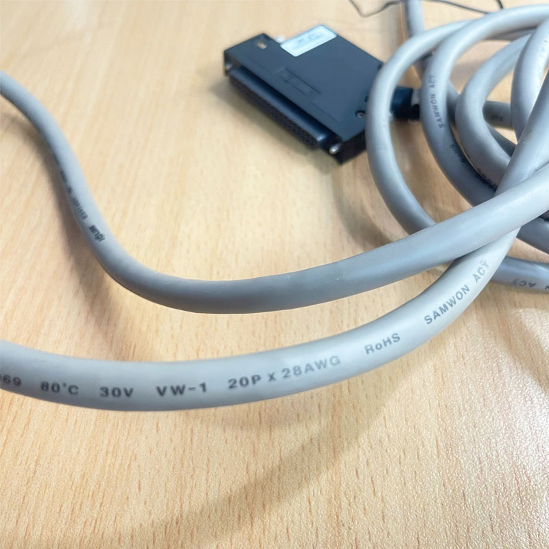 Cáp SAMWOM IO-LINK ACT C40HF-30PB-1 I/O Cable A6CON4 40 Pin to IDC 40 Pin Dài 3M For PLC Mitsubishi Q Series IN / OUT 40P terminal