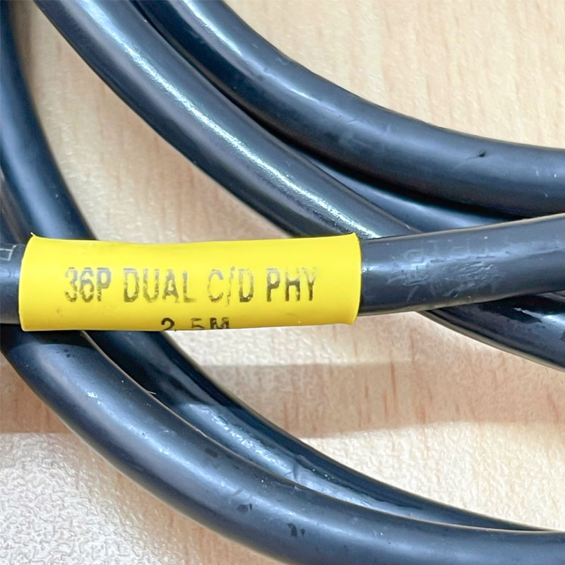Cáp điều khiển tín hiệu DUAL C/D PHY MDR 36 Pin Male to Male 36P  Dài 2.5M AMPHENOL SPECTRA-STRIP 8 PAIR 28AWG (UL) STYLE 202/6