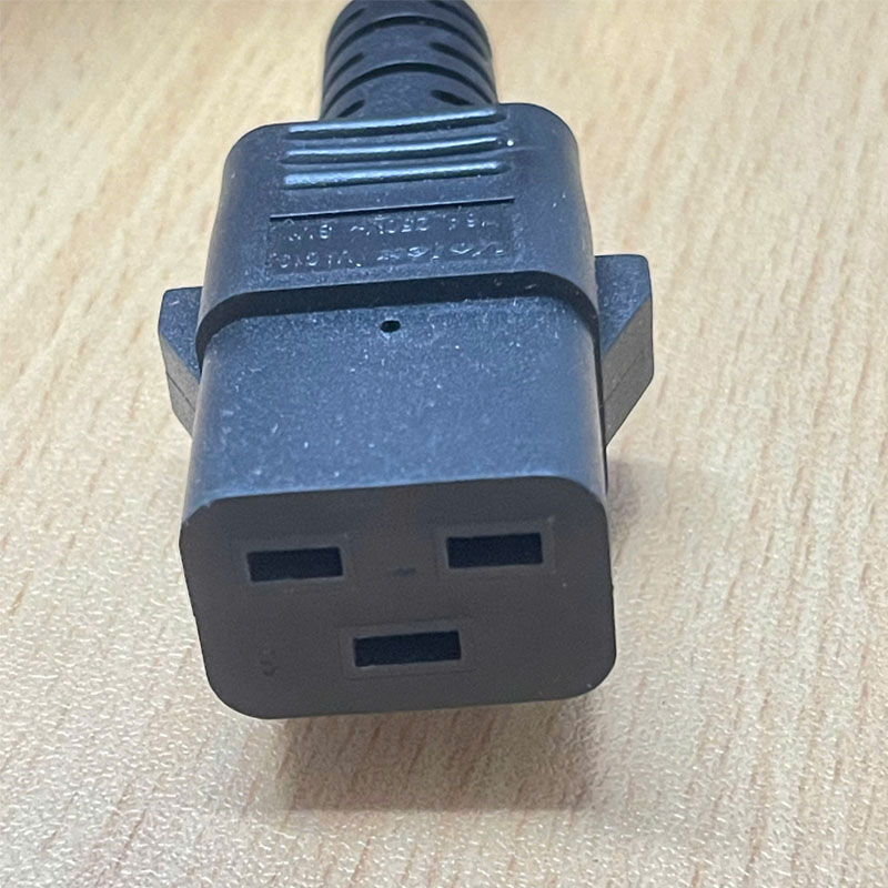 Dây Nguồn Máy Chủ VOLEX M2511A VAC19 AC Power Cord CEE 7/7 SCHUKO IEC60320 IEC C19 2 Prong 16A 250V 3x1.5mm² Length 2.5M