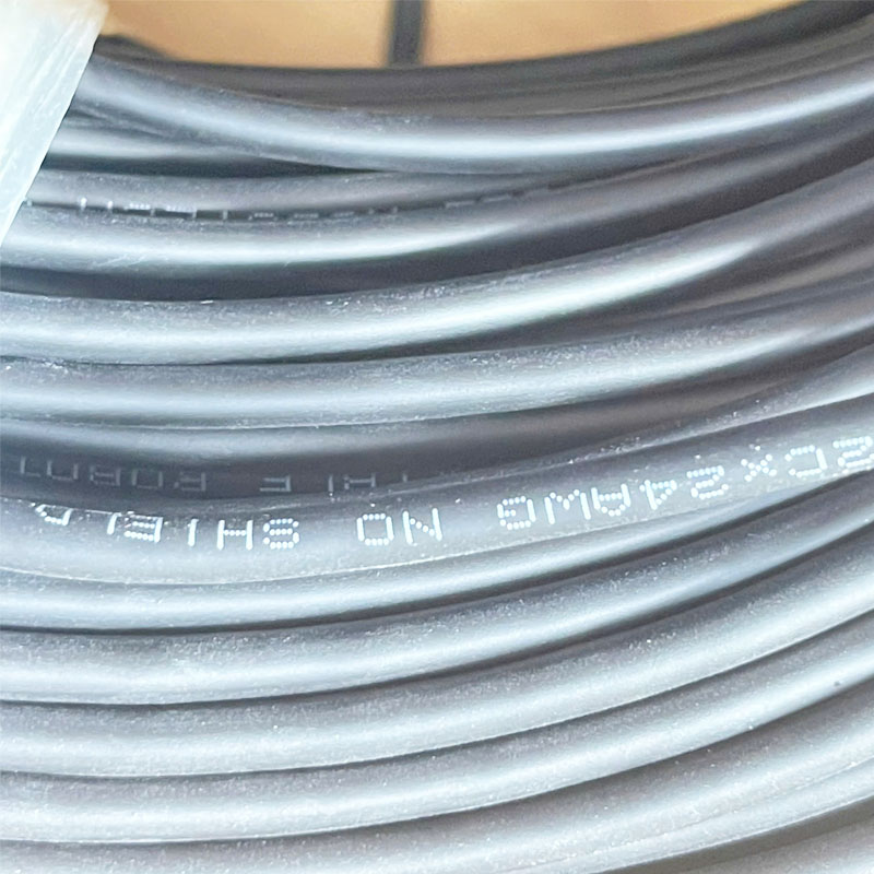 Cáp Truyền Động Tín Hiệu 2 Core 2Cx24AWG(0.21S) Tiết Diện Lõi: 0.21mm2, OD:4.0mm Black Communication Equipment Dài 1M