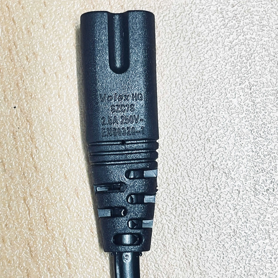 Dây Nguồn 2 Chân Dẹt Số 8 VOLEX HG SZC7S  AC Power Cord Schuko CEE7/16 Euro Plug to C7 2.5A 250V 2Cx0.75mm² For Printer or Adapter Cable Flat PVC Black Length 1.5M