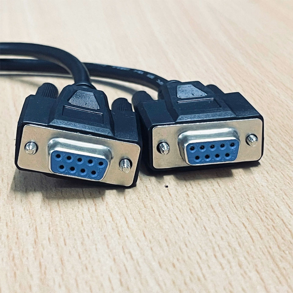 Cáp Chia Cổng Chữ Y Nối Tiếp RS232 DB9 Đực sang 2 Cái Dài 20Cm Y Splitter Cable DB9 Male to 2 DB9 Female Serial Splitter Adapter Straight Through Cable
