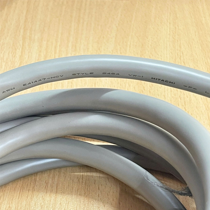 Cáp Điều Khiển Chuyển Động Dài 2M HITACHI 50 Core x 0.2mm² OD 14mm Cable Shielded AWM E41447-HCV STYLE 2464 VW-1 -F- LF Gray Color For I/O Signal Encoder Servo Drive and Robot