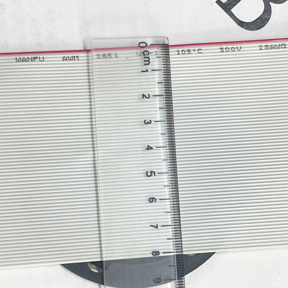 Cáp 64 Pin IDC Flat Ribbon Cable 1.27mm Pitch 28AWG 9 Mils 64 Way Unscreened 81.3mm Width 28AWG 300V Dài 75M 250ft