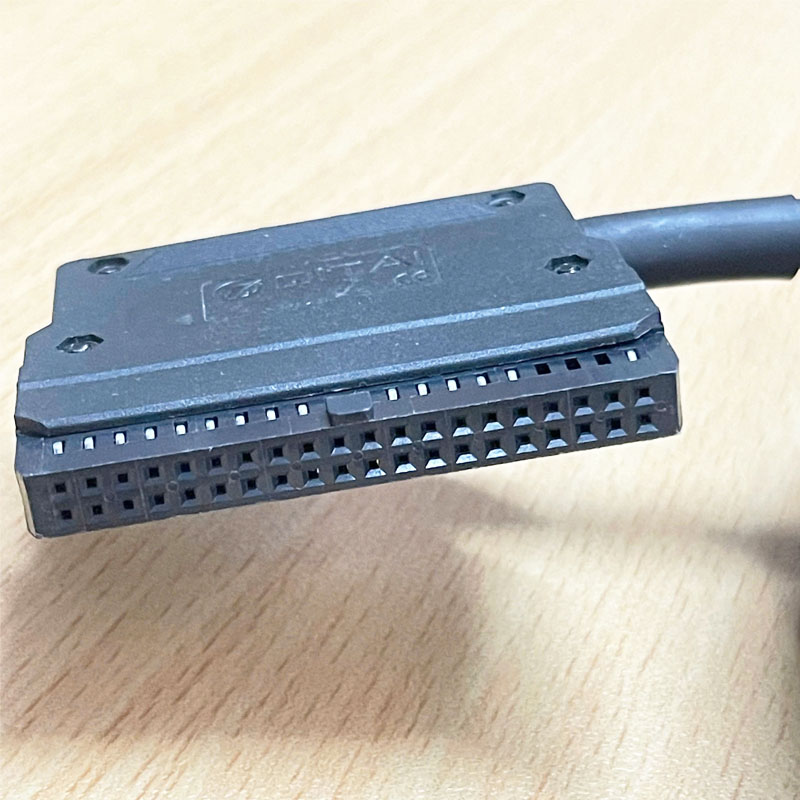 Cáp Original QITAI Cable 45 Degree Connector IDC 40 Pin Female 2 Rows 2.54mm Pitch to 40 Core Bare Wire Open End Dài 4M For Keyence Omron PLC Mitsubishi